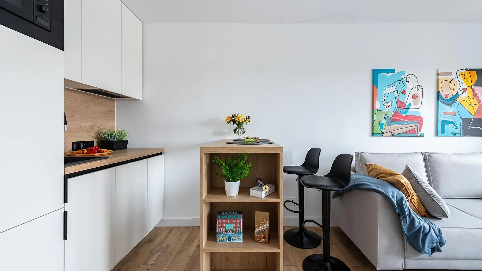Good Apartments: Modern Stay Near Bielański Hospital and AWF Warsaw Poland